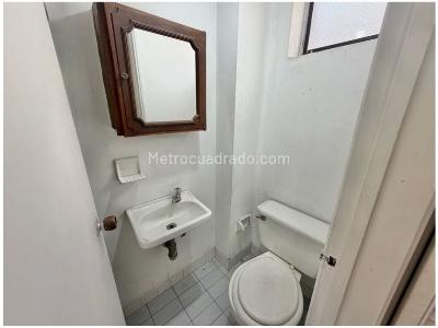 Casa de 5 alcobas en venta en El Poblado, Medellín, 305 m² · foto 7 de 20