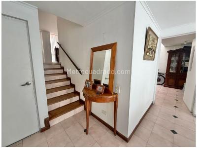 Casa de 5 alcobas en venta en El Poblado, Medellín, 305 m² · foto 9 de 20