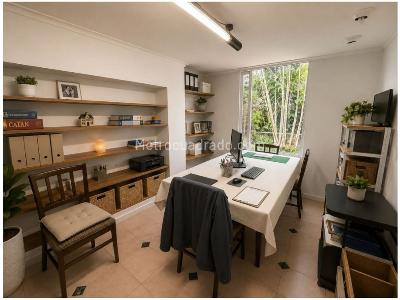 Casa de 5 alcobas en venta en El Poblado, Medellín, 305 m² · foto 11 de 20