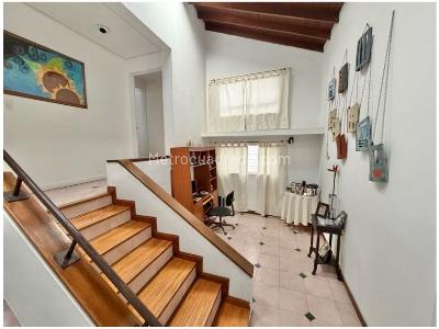 Casa de 5 alcobas en venta en El Poblado, Medellín, 305 m² · foto 13 de 20