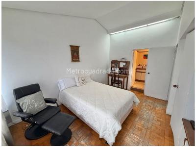 Casa de 5 alcobas en venta en El Poblado, Medellín, 305 m² · foto 16 de 20