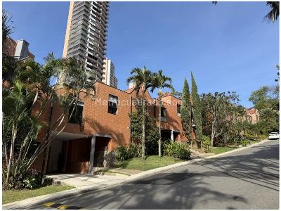 Casa de 3 alcobas en venta en San Lucas, Envigado, 220 m² · foto 4 de 20