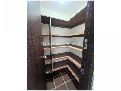 Apartamento de 3 alcobas en venta en Las Lomitas, Sabaneta, 90 m² · foto 5 de 20