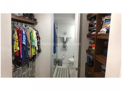 Apartamento de 3 alcobas en venta en Alto De Las Flores, Envigado, 84 m² · foto 4 de 16