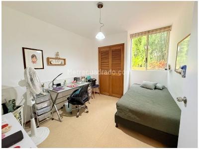 Apartamento de 3 alcobas en venta en Castropol, Medellín, 120 m² · foto 8 de 20