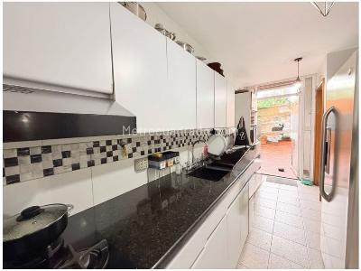 Apartamento de 3 alcobas en venta en Castropol, Medellín, 120 m² · foto 16 de 20