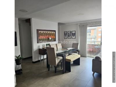 Apartamento de 2 alcobas en venta en Patio Bonito, Medellín, 99 m² · foto 7 de 19