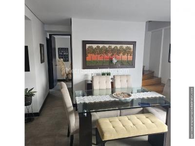 Apartamento de 2 alcobas en venta en Patio Bonito, Medellín, 99 m² · foto 8 de 19