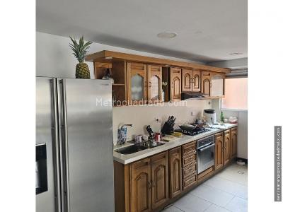Apartamento de 2 alcobas en venta en Patio Bonito, Medellín, 99 m² · foto 10 de 19