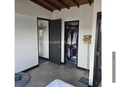Apartamento de 2 alcobas en venta en Patio Bonito, Medellín, 99 m² · foto 14 de 19