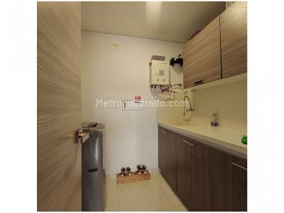 Apartamento de 3 alcobas en venta en Castropol, Medellín, 126 m² · foto 16 de 20