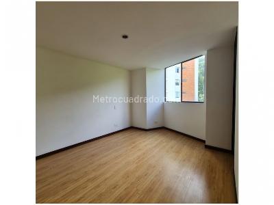 Apartamento de 3 alcobas en venta en Loma De San Julian, Medellín, 92 m² · foto 8 de 19