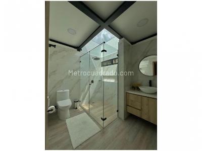 Casa de 3 alcobas en venta en Las Palmas, Medellín, 370 m² · foto 10 de 16