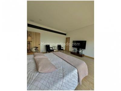 Casa de 3 alcobas en venta en Las Palmas, Medellín, 370 m² · foto 12 de 16