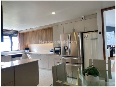 Casa de 3 alcobas en venta en Alto De Las Palmas, Envigado, 450 m² · foto 2 de 20