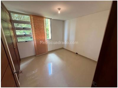 Casa de 3 alcobas en venta en Las Palmas, Medellín, 543 m² · foto 8 de 20