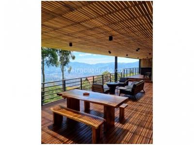 Casa de 4 alcobas en venta en Las Palmas, Medellín, 490 m² · foto 4 de 18