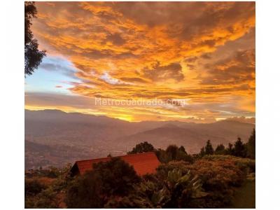 Casa de 4 alcobas en venta en Las Palmas, Medellín, 490 m² · foto 14 de 18