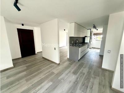 Apartamento de 3 alcobas en venta en Patio Bonito, Medellín, 126 m² · foto 2 de 16