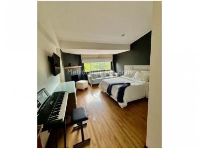 Casa de 3 alcobas en venta en Loma De Las Brujas, Envigado, 200 m² · foto 11 de 19
