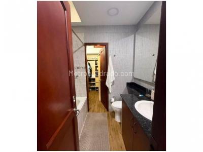 Casa de 3 alcobas en venta en Loma De Las Brujas, Envigado, 200 m² · foto 13 de 19