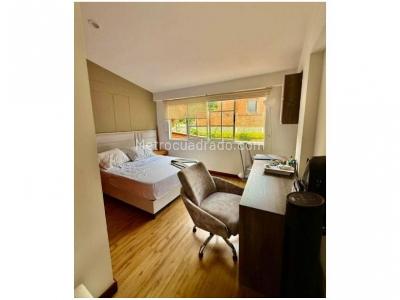 Casa de 3 alcobas en venta en Loma De Las Brujas, Envigado, 200 m² · foto 15 de 19