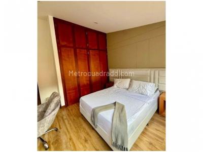 Casa de 3 alcobas en venta en Loma De Las Brujas, Envigado, 200 m² · foto 16 de 19