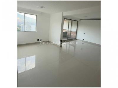 Apartamento de 3 alcobas en venta en Laureles, Medellín, 100 m² · foto 2 de 17