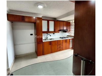 Apartamento de 3 alcobas en venta en Laureles, Medellín, 100 m² · foto 6 de 17