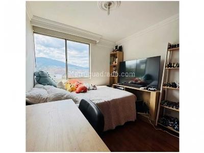 Apartamento de 3 alcobas en venta en Laureles, Medellín, 100 m² · foto 18 de 20