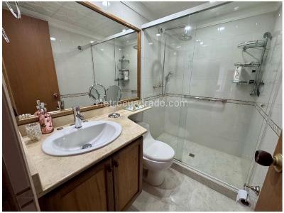 Apartamento de 3 alcobas en venta en Castropol, Medellín, 141 m² · foto 13 de 18