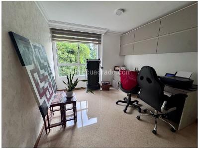 Apartamento de 3 alcobas en venta en Castropol, Medellín, 141 m² · foto 15 de 18