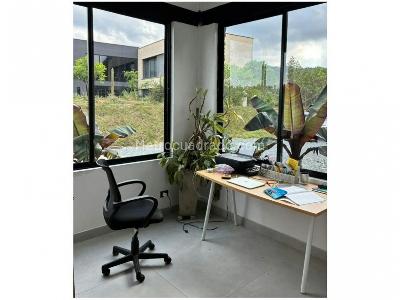 Casa de 3 alcobas en venta en Alto Del Escobero, Envigado, 260 m² · foto 9 de 18