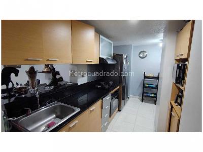 Apartamento de 3 alcobas en venta en Loma De Los Bernal, Medellín, 97 m² · foto 6 de 20