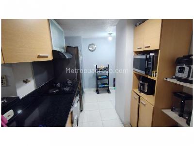 Apartamento de 3 alcobas en venta en Loma De Los Bernal, Medellín, 97 m² · foto 7 de 20