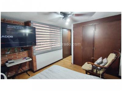 Apartamento de 3 alcobas en venta en Loma De Los Bernal, Medellín, 97 m² · foto 19 de 20
