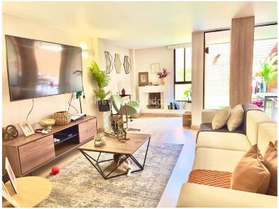 Casa de 4 alcobas en venta en Loma De Las Brujas, Envigado, 141 m² · foto 2 de 19