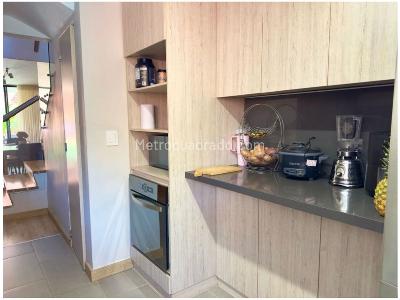 Casa de 4 alcobas en venta en Loma De Las Brujas, Envigado, 141 m² · foto 6 de 19