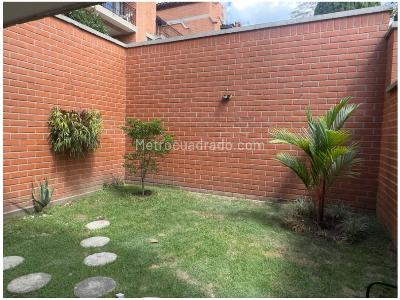 Casa de 4 alcobas en venta en Loma De Las Brujas, Envigado, 141 m² · foto 12 de 19
