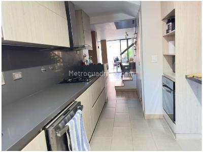 Casa de 4 alcobas en venta en Loma De Las Brujas, Envigado, 141 m² · foto 16 de 19