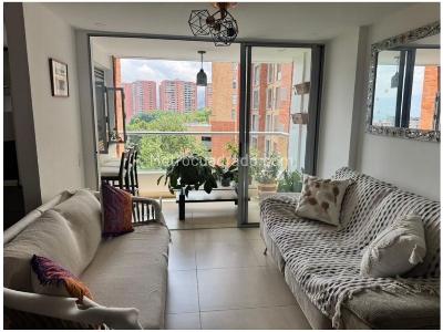 Apartamento de 3 alcobas en venta en Loma De Las Brujas, Envigado, 92 m² · foto 5 de 10
