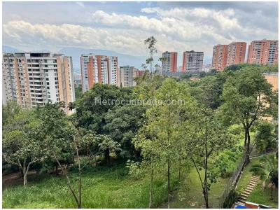 Apartamento de 3 alcobas en venta en Loma De Las Brujas, Envigado, 92 m² · foto 7 de 10