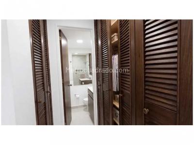 Apartamento de 3 alcobas en venta en Laureles, Medellín, 104 m² · foto 11 de 12