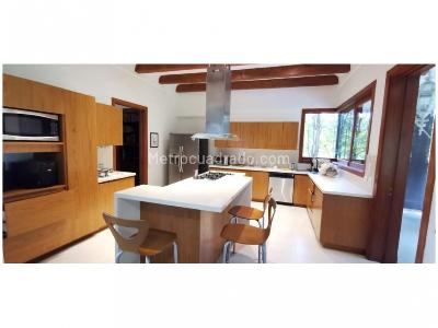 Apartamento de 3 alcobas en venta en Loma Del Indio Parte Baja, Medellín, 450 m² · foto 6 de 20