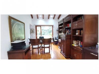Apartamento de 3 alcobas en venta en Loma Del Indio Parte Baja, Medellín, 450 m² · foto 7 de 20