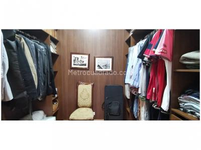 Apartamento de 3 alcobas en venta en Loma Del Indio Parte Baja, Medellín, 450 m² · foto 11 de 20