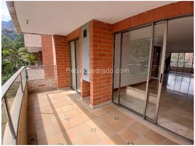 Apartamento de 3 alcobas en venta en San Lucas, Medellín, 170 m² · foto 3 de 20