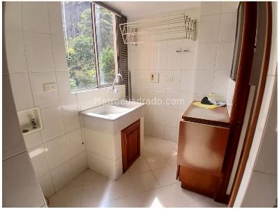 Apartamento de 3 alcobas en venta en San Lucas, Medellín, 170 m² · foto 8 de 20