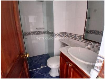 Apartamento de 3 alcobas en venta en San Lucas, Medellín, 170 m² · foto 14 de 20