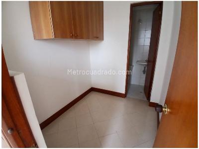 Apartamento de 3 alcobas en venta en San Lucas, Medellín, 170 m² · foto 16 de 20